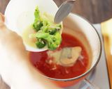 妊婦飯♪鮭とブロッコリーのトマトスープ作り方1写真