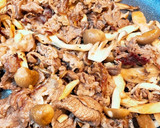 簡単！グルメのたれで牛肉ときのこ炒め作り方1写真