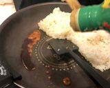 簡単！焦がし醤油シンプルガーリックライス作り方4写真