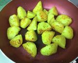 揚げ焼きじゃがいも☆ピリ辛ポークビーンズ作り方6写真