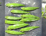 ちくわぶとオクラと三枚肉のオイスター炒め作り方1写真