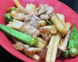 ちくわぶとオクラと三枚肉のオイスター炒め作り方8写真