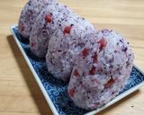 お弁当用【ペロっと食べれる】梅おにぎり♪作り方6写真