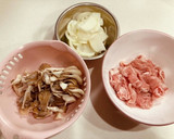 舞茸と豚肉のすきマヨ炒め作り方1写真