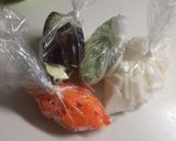 ちょっと余った野菜は切って冷凍～♪作り方1写真