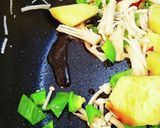 さつま芋とぼたごしょうの甘辛炒め。作り方5写真