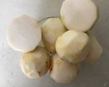 簡単♪里芋と鶏手羽元のこってり煮作り方1写真