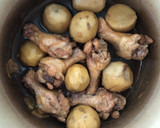 簡単♪里芋と鶏手羽元のこってり煮作り方5写真