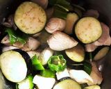 鶏肉、ナス、ピーマンと豆のトマト煮作り方3写真