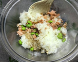 塩鮭消費に！鮭と枝豆の混ぜご飯作り方4写真