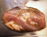 鶏むね肉柔らか『甘酒味噌』漬け焼き♡作り方2写真