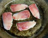 寒鰤、梅肉、茗荷のおつまみ作り方4写真