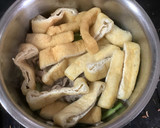 豚こま肉とインゲンとすしあげの煮物♬作り方4写真