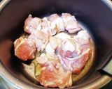 超簡単！鶏もも肉ときのこのトマトソース！作り方5写真