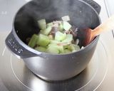 【ハヤトウリとベーコンのにんにくスープ】作り方2写真