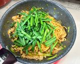 酸っぱいキムチも旨旨!しっとりニラキムチ焼きそば作り方8写真