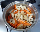 和惣菜☆れんこんとにんじんの煮物作り方4写真