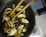 ナスとピーマンの甘辛味噌炒め作り方3写真