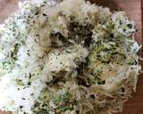 じゃこと青菜(振りかけ)のおにぎり作り方1写真