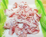 超簡単！豚肉と根菜の旨辛甘酢炒め！！作り方4写真