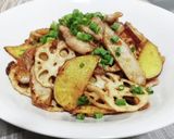 超簡単！豚肉と根菜の旨辛甘酢炒め！！作り方11写真