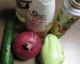 はやと瓜と紫玉ねぎのサラダマリネ作り方1写真