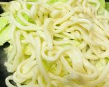 節約焼きうどん●簡単焼きキャベツうどん作り方2写真