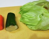 ズッキーニ、レタスのコンソメスープ作り方1写真
