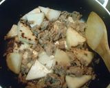 激うま！カブと豚肉のにんにく炒め作り方3写真
