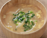 ☆炒め玉ねぎと卵の味噌汁☆作り方5写真