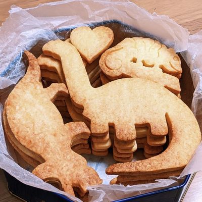 クッキークッキー 35、68、82、84 クッキー缶(323缶) OYATSUYA 323 クッキー おやつ ギフト 誕生日
