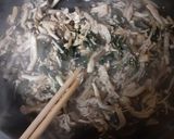 オカワカメ　キノコ根菜ごま油炒め作り方6写真