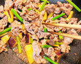 にんにくの芽&さつまいも&豚肉の甘辛炒め作り方5写真