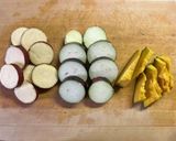 カリカリ豚肉と秋野菜のサラダ作り方4写真