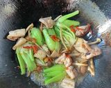 四川の味を家庭で簡単豆豉辣醬炒め作り方4写真