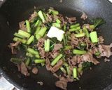 牛肉と野沢菜漬けのバター炒め作り方4写真