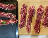 子牛が口に飛び込んでくるサルティンボッカ作り方1写真