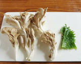 ☆簡単☆レンジで作る！舞茸と大葉の肉巻き作り方1写真