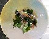 オクラ・わかめ・みょうがのごま油和え作り方4写真