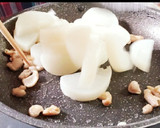 鶏皮と大根とさつまいもの煮物作り方5写真