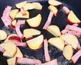 サツマイモと厚切りベーコンのカレー炒め♪作り方2写真
