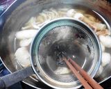 しめじとレタスの味噌汁作り方2写真