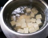 豆腐とわかめと貝割れ菜のお味噌汁！作り方1写真