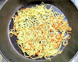 作り置き鮭そぼろであんかけ焼きそば作り方2写真