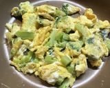 簡単弁当おかず☆ブロッコリー入り炒め卵作り方6写真