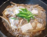 超簡単！豚バラの肉豆腐 玉子とじ丼！！作り方3写真