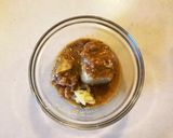 鯖の味噌煮缶とくるみの簡単おかず作り方2写真