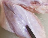 鶏肉下ごしらえ骨付き手羽中の骨抜き下処理作り方14写真