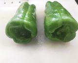 丸ごとピーマンの卵詰め作り方1写真