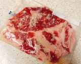 【下味冷凍】柔らか♪豚厚切り肉の塩麹漬け作り方3写真